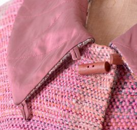 Originální kabát z ručně tkané látky růžový