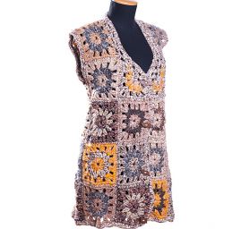 Originální háčkovaná vesta hnědý melír