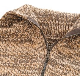 Pletený svetr s rolákem