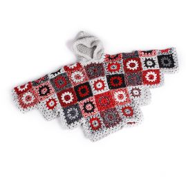 Háčkované pončo s kapucí