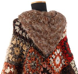 Pončo design MarLen háčkováné s kapucí hnědé