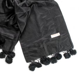 Šála směs kašmír/hedvábí žakár kožešinové bambulky černá