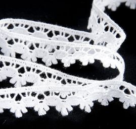 Krajka bavlněná bílá drobný vzor