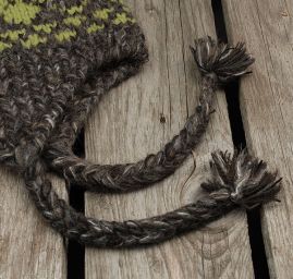 Ručně pletená čepice Marlen "helmička"