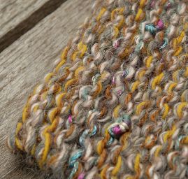 Pletená čepice Marlen "babka" s copánky