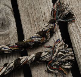 Ručně pletená čepice Marlen "špička"