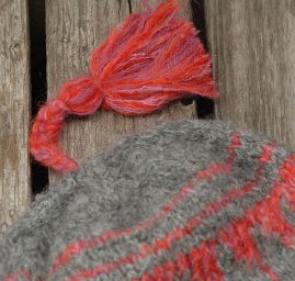 Ručně pletená čepice Marlen "helmička"