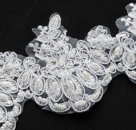 Krajka lem bílá s perličkami