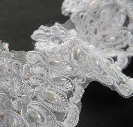 Krajka lem bílá s perličkami