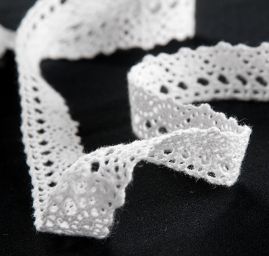 Krajka lem hrubá oválný ornament bavlna bílá