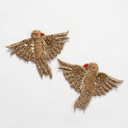 Zvířecí aplikace barevní papoušci béžová