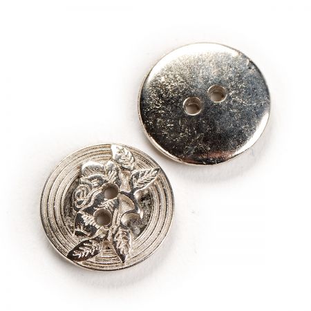 Knoflík kovový se vzorem růže