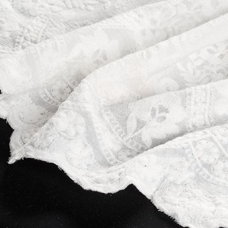 Krajka lem jemný žoržet s výšivkou