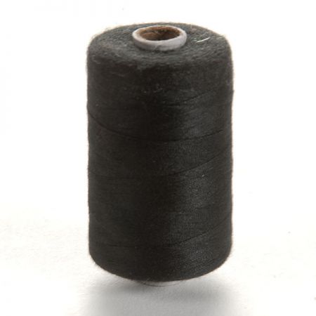 Nitě polyester návin 1000 yard černá