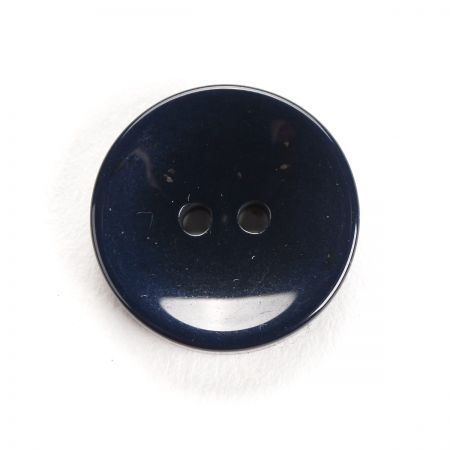 Knoflík plastový kulatý dvojdírkový 30" tm.modrý