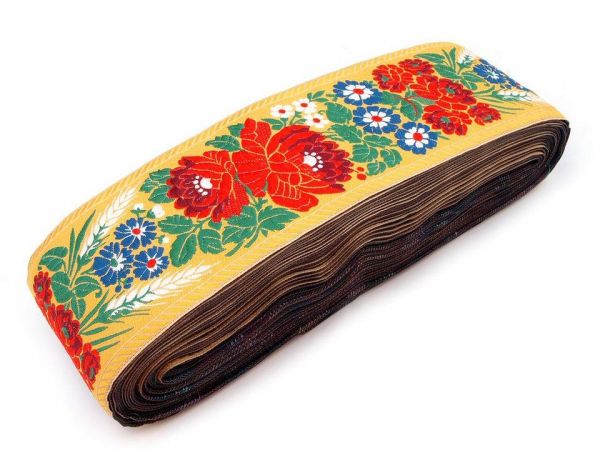 Stuha krojová vyšívaná žlutá 7cm