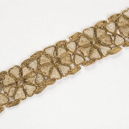Krajková kovová stuha starozlatá drobné květy