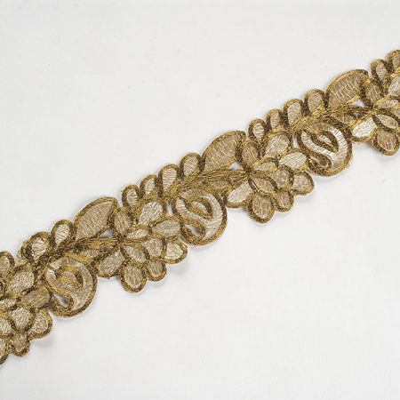 Krajková kovová stuha široká velké květy