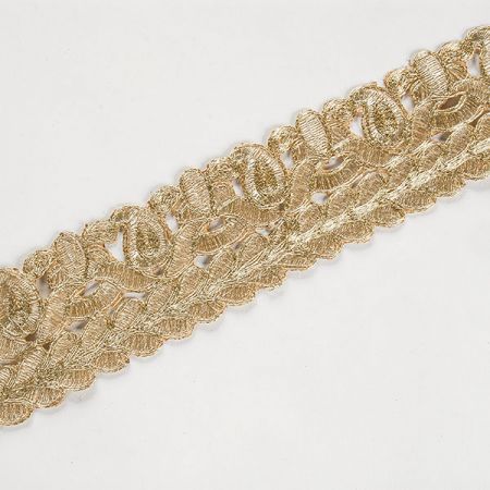 Krajková kovová stuha větvičky světle zlatá