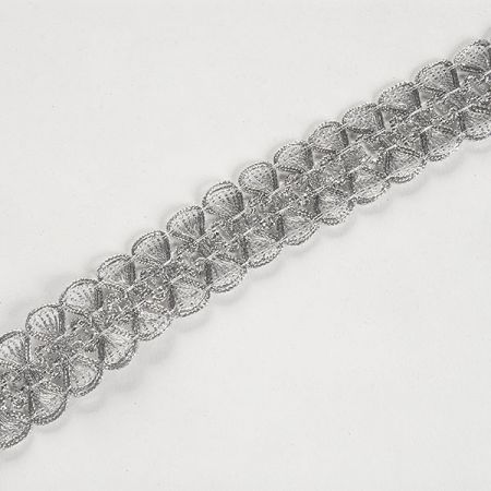 Krajková kovová stuha mašličky stříbrná