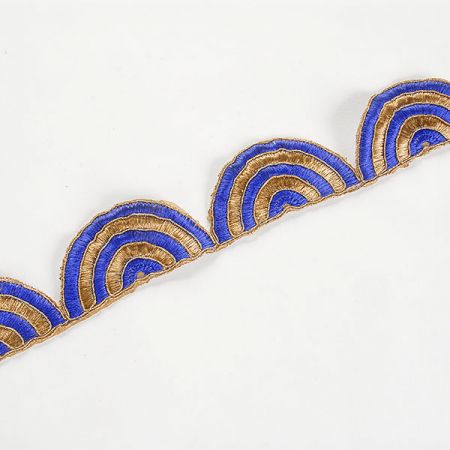 Šantungová stuha vyšívané oblouky sv.modré