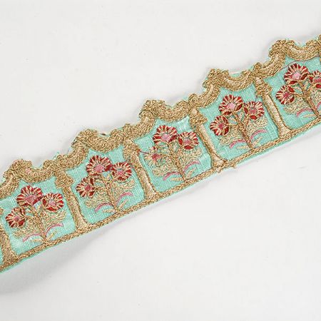 Stuha vyšívaná na šantungu orientální motiv tyrkys 