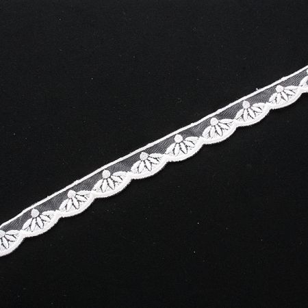 Krajka lemovací romantický vzor bílá