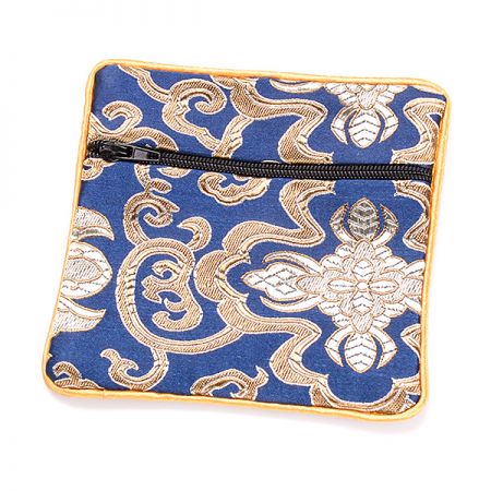 Elegantní brokátová taštička tm.modrá ornament