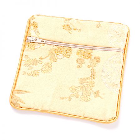 Elegantná brokátová taštička zlatá kvety