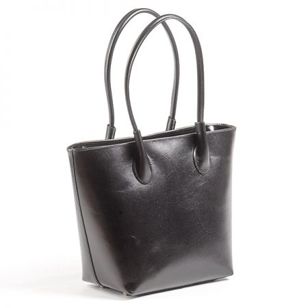 Kožená kabelka dámska čierna