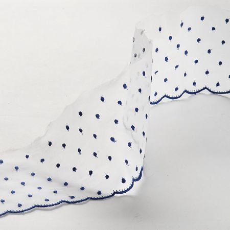 Organzová vyšívaná porta puntíky modro/bílá