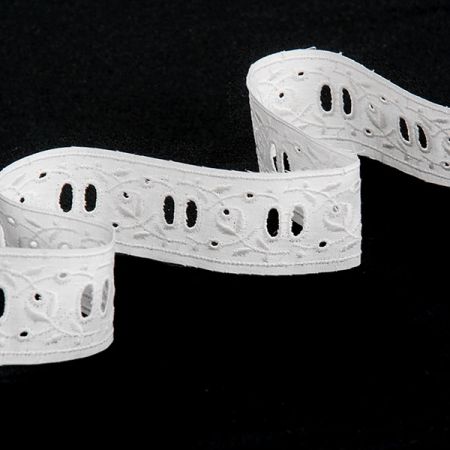 Krajka lem madeira slonová kost