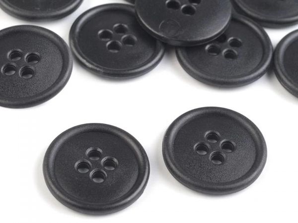 Knoflík plastový oblekový kulatý čtyřdírkový 32" černý