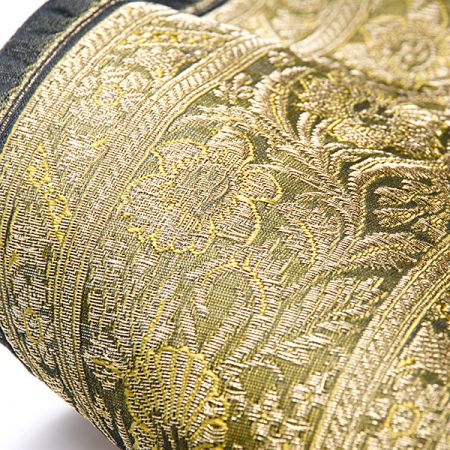 Orientální žakárová porta s kovovým vláknem olivová