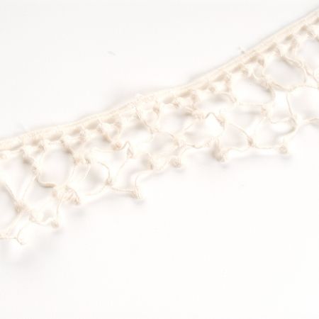 Krajka lem vzdušná vzor nopky smetanové barvy