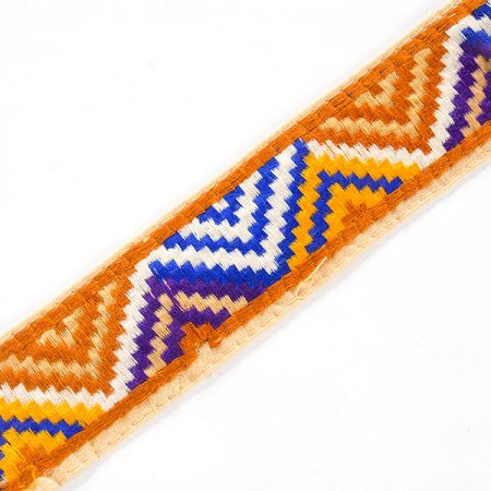 Vyšívaná stuha geometrický vzor hnědá