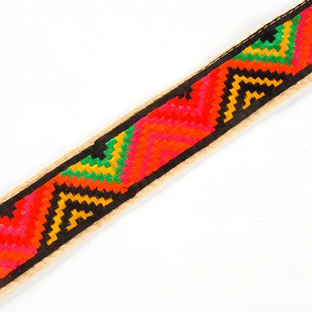 Vyšívaná stuha geometrický vzor černá