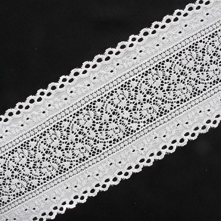 Pružná krajka lem slonová kost