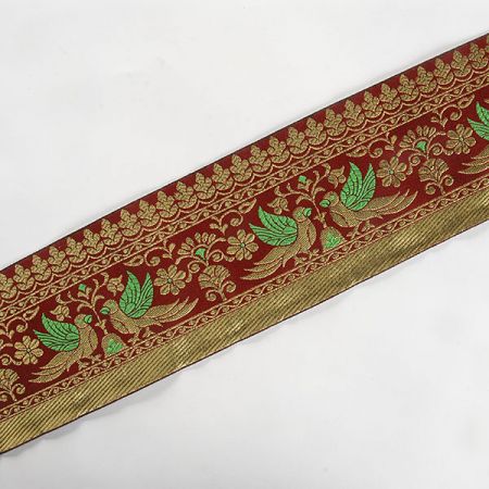 Žakárová porta vínová vzor ptáčci