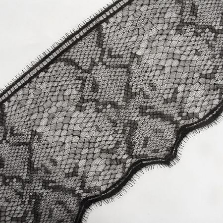 Krajkový lem černý geometrický vzor