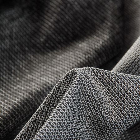 Rašlovka netkaná textilie zažehlovací 150cm černá 65g/m2