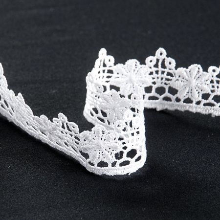 Krajka lem vzdušná drobný květ bílý