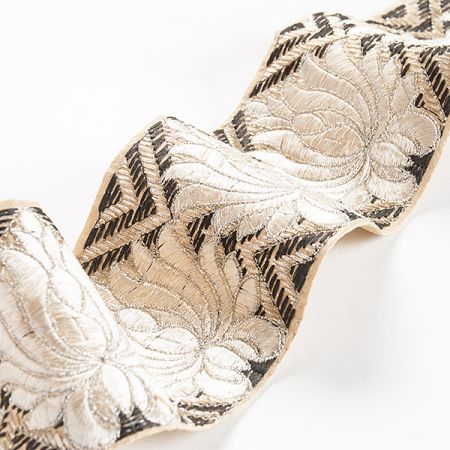 Stuha vyšívaná artdecový vzor