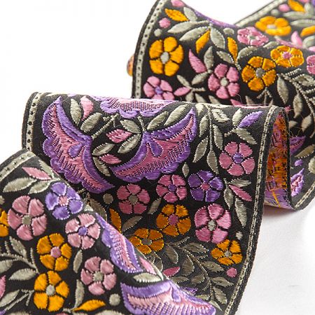 Stuha vyšívaná 9 cm květy fialové/růžové