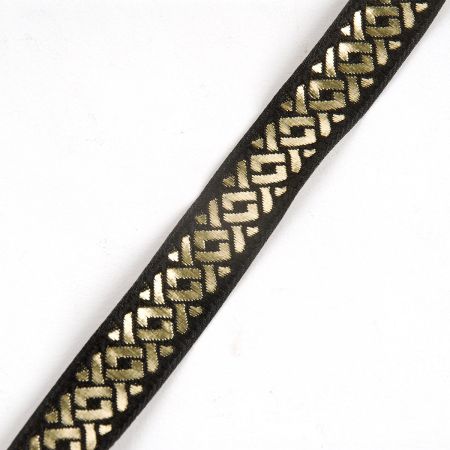 Stuha žakárová černozlatá 16 mm geometrický vzor