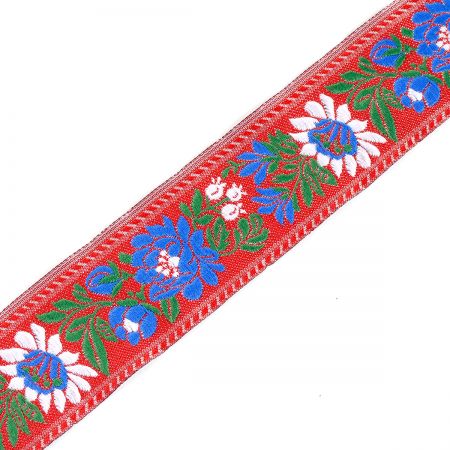 Stuha krojová vyšívaná 3,5cm bílý/modrý květ červená