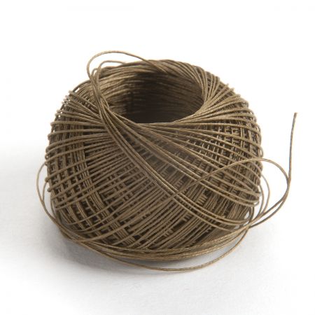 Niť lněná kovářská v plastovém pouzdře khaki