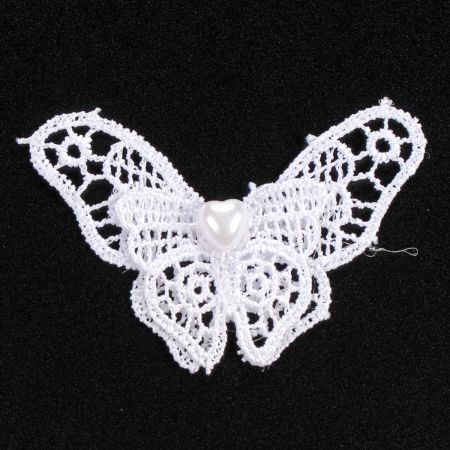 Nášivka krajkový motýl s perlou