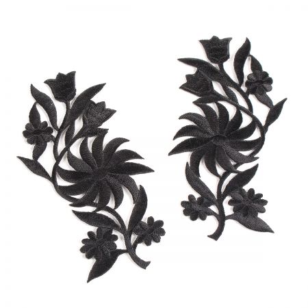 Květinová aplikace párová nažehlovací černá