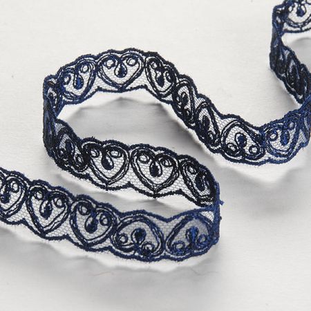 Krajková vsadka vyšívyná na tylu srdce modré